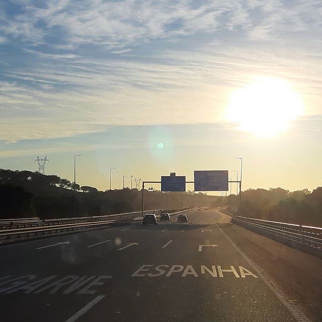 imagem da autoestrada do Alentejo sentido para o Algarve